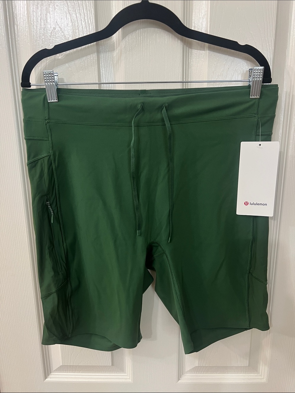 No Line HR Run Short 8”